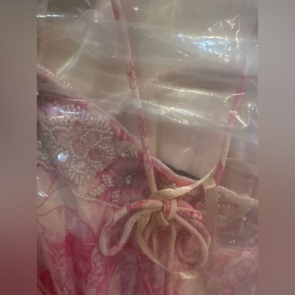 NWT MAC DUGGAL Pink Floral Printed Ruffle Shoulder Lace Up Gown Size 2 - Picture 6 of 9